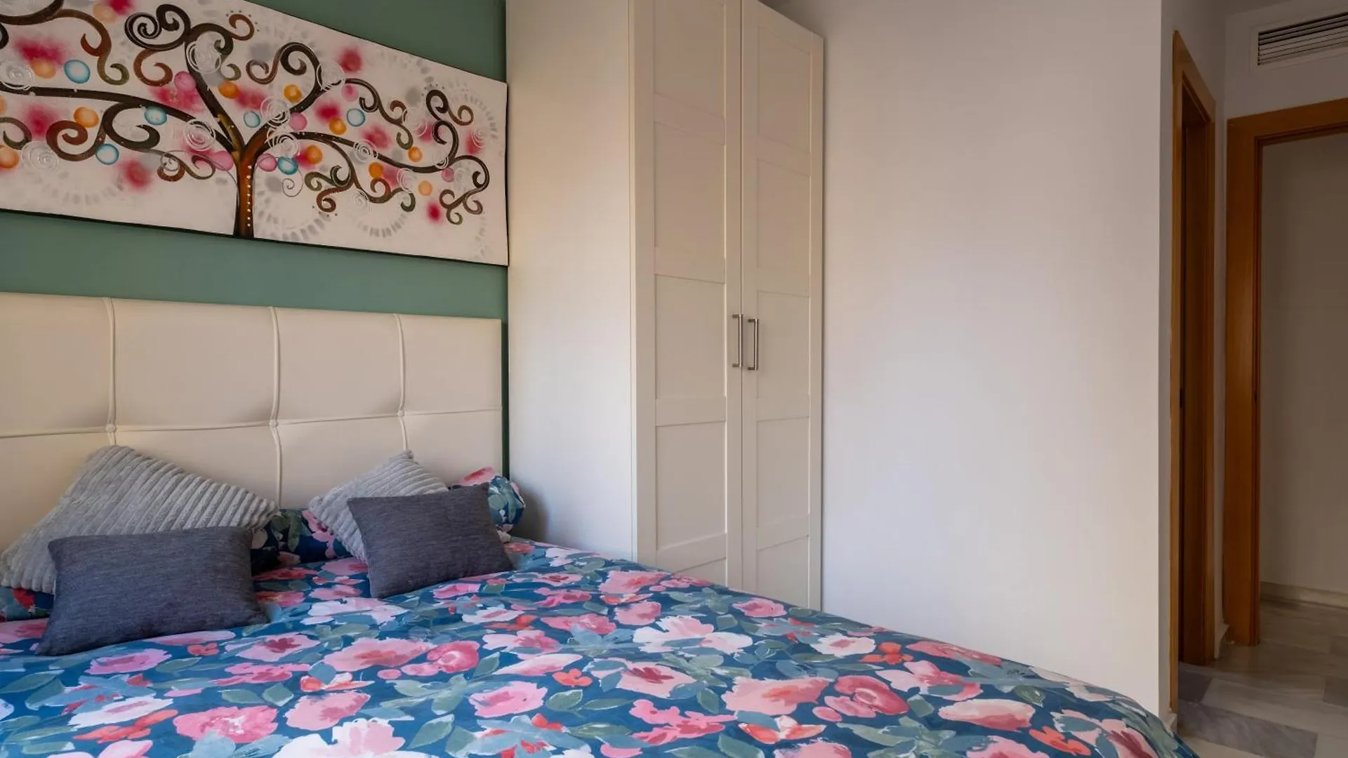 Habitacion Doble Luxury Con Bano Privado Malaga 0*,  Spain